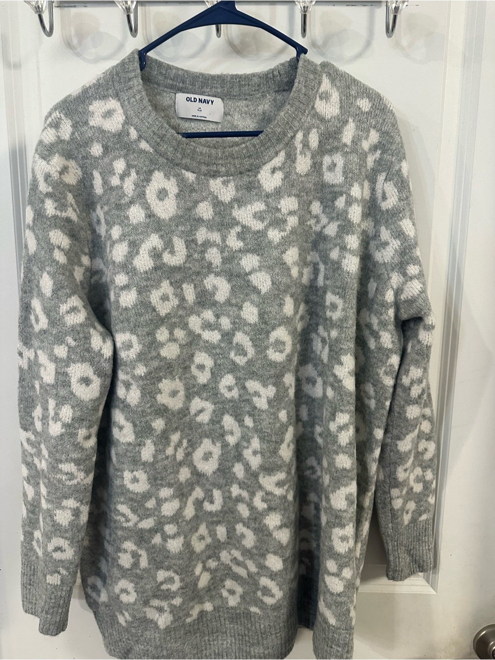 Old Navy Gray and White Leopard Crewneck Sweater